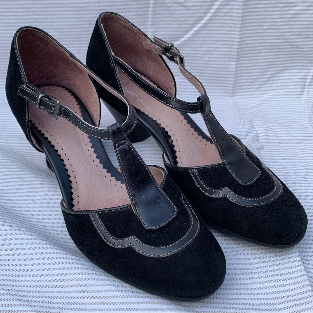 Clarks Artisan Embroidered Suede Kitten Heel